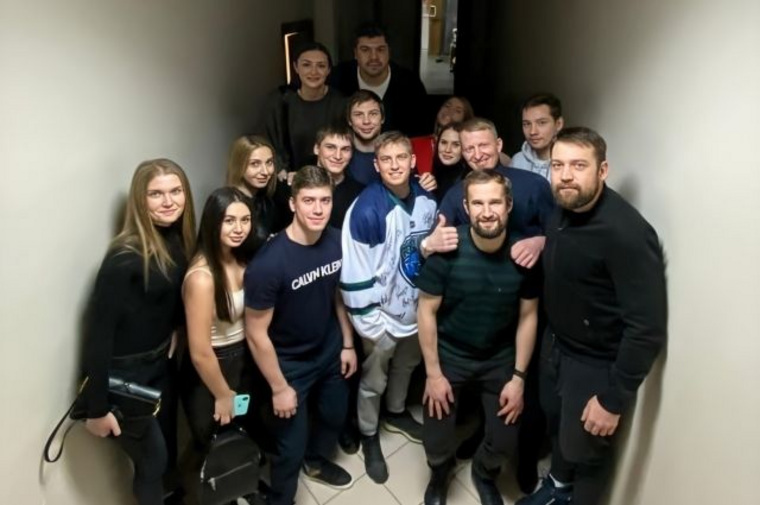 Игроки хоккейного клуба «Югра» оказались поклонниками комика Алексея Щербакова