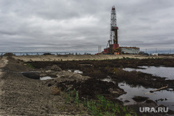 Клипарт. Сургут, буровая вышка, добыча нефти, окружающая среда, нефтяная вышка, экология