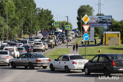 Автобусный вокзал и виды города. Курган, пробка, автомобильная пробка, лето, затор на дороге, трафик, мост бурова-петрова