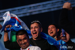 Предварительные бои первого дня AIBA WORLD BOXING CHAMPIONSHIPS 2019. Екатеринбург, флаг узбекистана, узбеки, болельщики сборной узбекистана