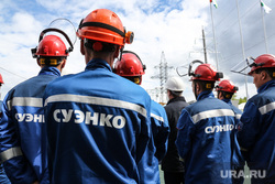 Открытие учебного центра СУЭНКО. Тюмень, суэнко, рабочие в касках