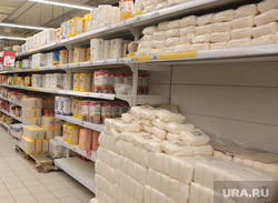 Магазин Ашан в Перми ассортимент товаров, сахар, ашан, полки магазина