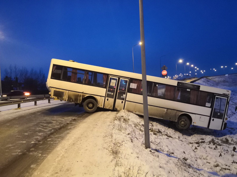 ДТП произошло на трассе «Пермь-Екатеринбург»