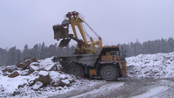 Объем взорванного рудного блока — 60 тысяч кубометров
