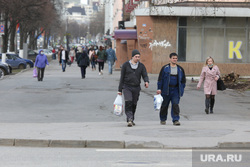 Подборка фотографий в период самоизоляции 28.04.20 в Перми, пешеходы, улица ленина пермь