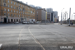 Подборка фотографий в период самоизоляции 28.04.20 в Перми, трамвайные рельсы, улица революции пермь