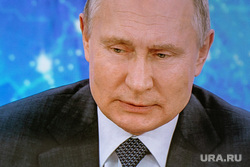 Большая пресс-конференция президента РФ. Москва, путин на экране