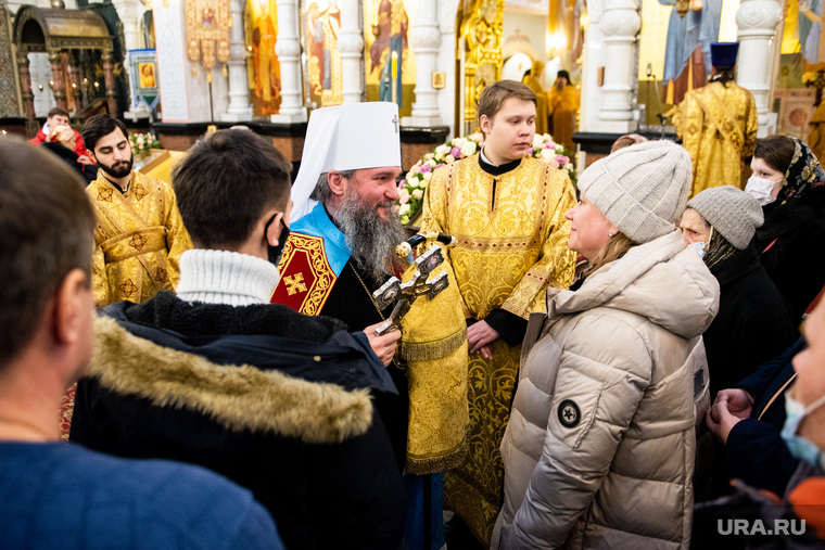 Праздничная Божественная литургия в Храме на Крови. Екатеринбург