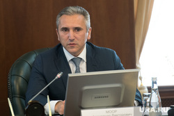 Совещание о социально экономическом развитии тюменской области с Николаем Цукановым и Александром Моором. Тюмень, моор александр, портрет