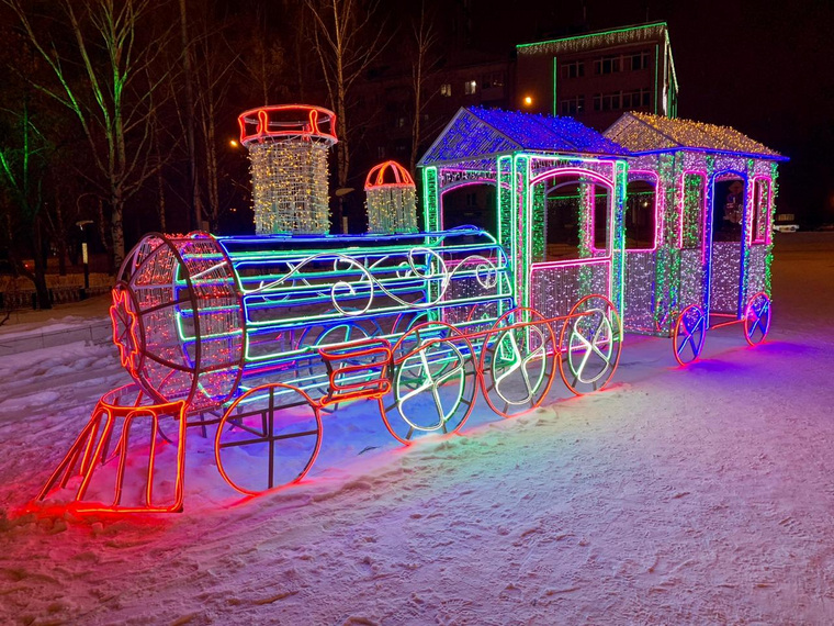 В этом году для городка в Нижнем Тагиле закупили новую иллюминацию