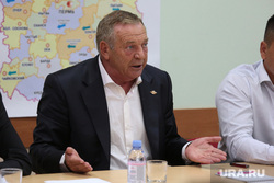 Кандидат в губернаторы Пермского края Александр Репин на пресс-конференции. Пермь, репин александр
