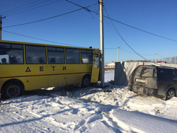 ДТП со школьным автобусом произошло в Тюменском районе