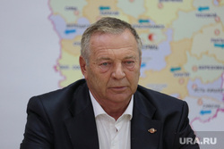 Кандидат в губернаторы Пермского края Александр Репин на пресс-конференции. Пермь, репин александр