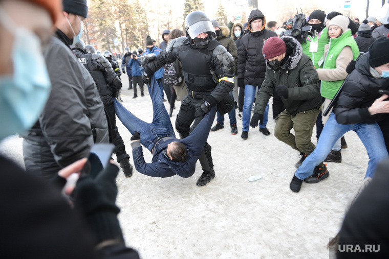 Несанкционированная акция в поддержку Алексея Навального. Челябинск 