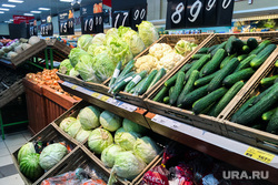 Овощные и фруктовые лотки в супермаркете Магнит. Челябинск, овощи, продукты, супермаркет магнит, магазин