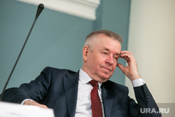 Круглый стол КПРФ по принятию поправок к Конституции РФ. Москва, колюшин евгений