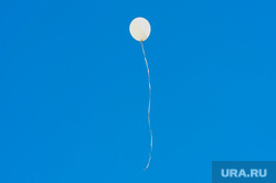1 сентября линейка в школе 107 Челябинск, шарик, сперматозоид