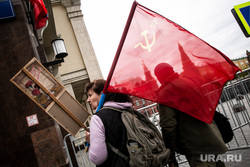 Оцепление Красной Площади 9 мая. Москва, красный флаг, флаг ссср, бессмертный полк