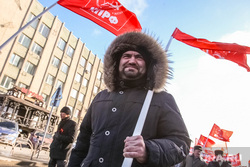 7 ноября. 2014 год. Тюмень, чепик александр, кпрф