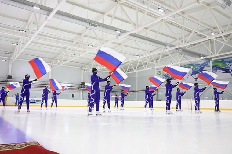 После открытия ледовую арену в Шадринске закрыли