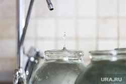 Клипарт на тему отключения воды. Курган, вода, нет воды, отключение воды, кран с водой, водоснабжение, холодная вода, хвс, вода в банке
