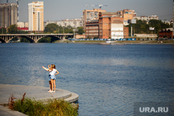 Жизнь Екатеринбурга в жару, лето, город екатеринбург, отдых горожан, центральный городской пруд