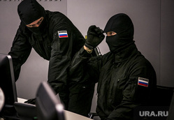 Обыск в "Ренова". Москва, фсб, силовики, маски-шоу
