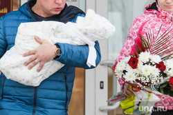 Визит детского омбудсмена Анны Кузнецовой в Екатеринбург, роддом, новорожденный, родильный дом