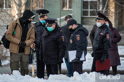 Несогласованный митинг в поддержку Навального. Сургут, полиция на митинге