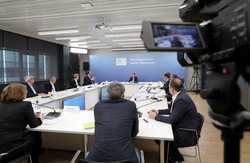 Дмитрию Медведеву представили проект по внедрению цифровых двойников
