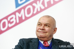 Всероссийский форум "Россия страна возможностей", первый день. Москва, портрет, киселев дмитрий