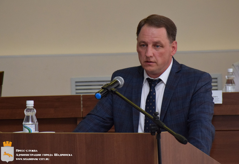 Антон Мокан призвал депутатов на делиться на «правых» и «левых»