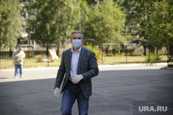 Александр Моор голосует за поправки в конституцию. Тюмень, моор александр
