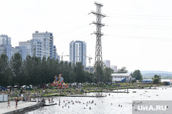 Виды Екатеринбурга, верх-исетский пруд, жара, отдых горожан, виз, виз правобережный, лето в городе, городской пляж екатеринбурга