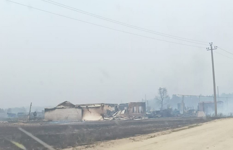 Так выглядит поселок Джабык, к которому прорвался огонь