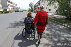 Автопарад в рабочем посёлке Лебяжье. Курган , инвалидная коляска, инвалиды-колясочники, инвалид