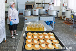 Клипарт. Магнитогорск, продукты, повара, компот, еда, школьная столовая, булочки, посуда, кухня