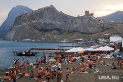 Крым и летний отдых. ХМАО, крым, черное море, летний отдых, пляж, Судак