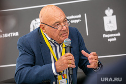 «Форум креативного бизнеса». Пленарное заседание. Москва, познер владимир