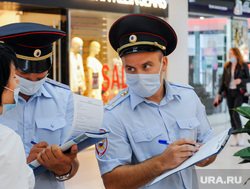 Рейд по соблюдения масочного режима в транспорте и на объектах торговли. Челябинск, протокол, эпидемия, полиция, масочный режим, коронавирус, covid, ковид