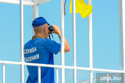 Муниципальный пляж «Первоозерный». Челябинск, мчс, бинокль, служба спасения, спасатель, пляж, отдых, озеро, пляжный сезон