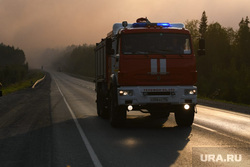 Трассу Екатеринбург — Пермь перекрыли из-за лесных пожаров. Фото