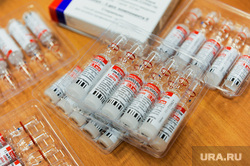 Вакцинация от коронавируса вакциной КовиВак. Челябинск, ампула, эпидемия, прививка, вакцина, вакцинация, коронавирус, covid, ковид, пандемия, спутник v, гам ковид вак