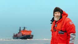 Федор Конюхов первую экспедицию осуществил в 15 лет — пересек Азовское море на весельной лодке