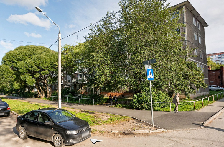 В доме на Танкистов, 39 продают квартиру за 55 млн рублей