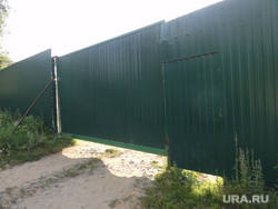 Печь ООО Энерго в поселке Рассоха утилизация опасных отходов, ворота закрыты, забор