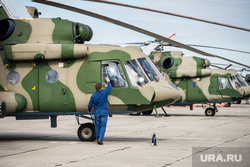 Репетиция воздушной части парада Победы. Екатеринбург, ми-8, подготовка, военный вертолет, аэродром каменск-уральский, бортинженер