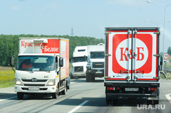 Автомобиль алкомаркета Красное Белое. Челябинская область, трасса м-5, грузовик, м5, красное белое, кб, алкомаркет красное белое