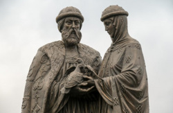 Памятник «Святые благоверные Петр и Феврония Муромские» установлен в Нижнем Тагиле