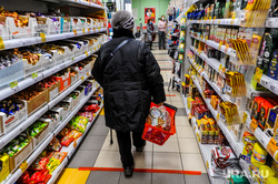Роспотребнадзор проверяет детский сад и магазин на соблюдение противоковидных мер. Челябинск, покупатель, пенсионер, супермаркет, пятерочка, магазин, потребительская корзина, продукты питания
